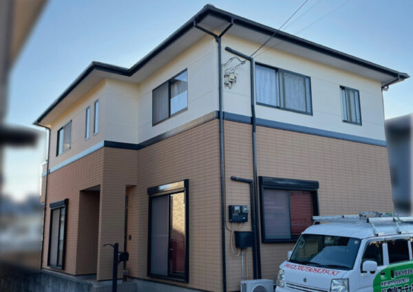 セラミック塗装で屋根外壁塗装　費用対効果抜群のガイナとは？