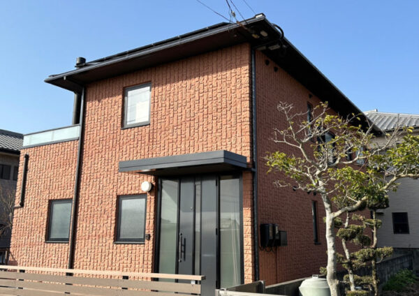 メーカより満足する中山コーティングさん「ミサワホーム徳島」太陽光屋根もカバー工法