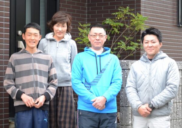サイディング二色の塗り分け施工を行わせて頂きました徳島市　齋藤様の声