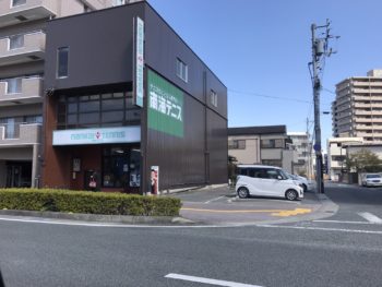 徳島市　店舗の雨漏り修繕・屋根・外壁塗装　南海テニス様