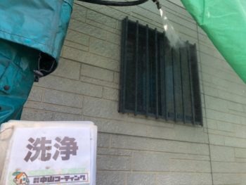 窓の高圧洗浄
