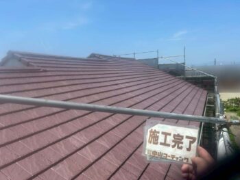 屋根水洗い完了しました。