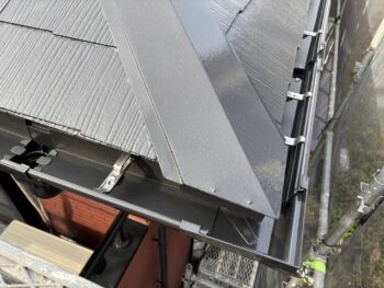 屋根の仕上りを確認します。