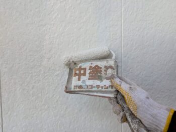 中塗りいたしました