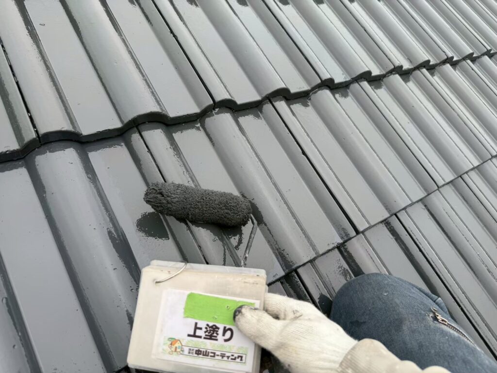 最後の工程の上塗りです