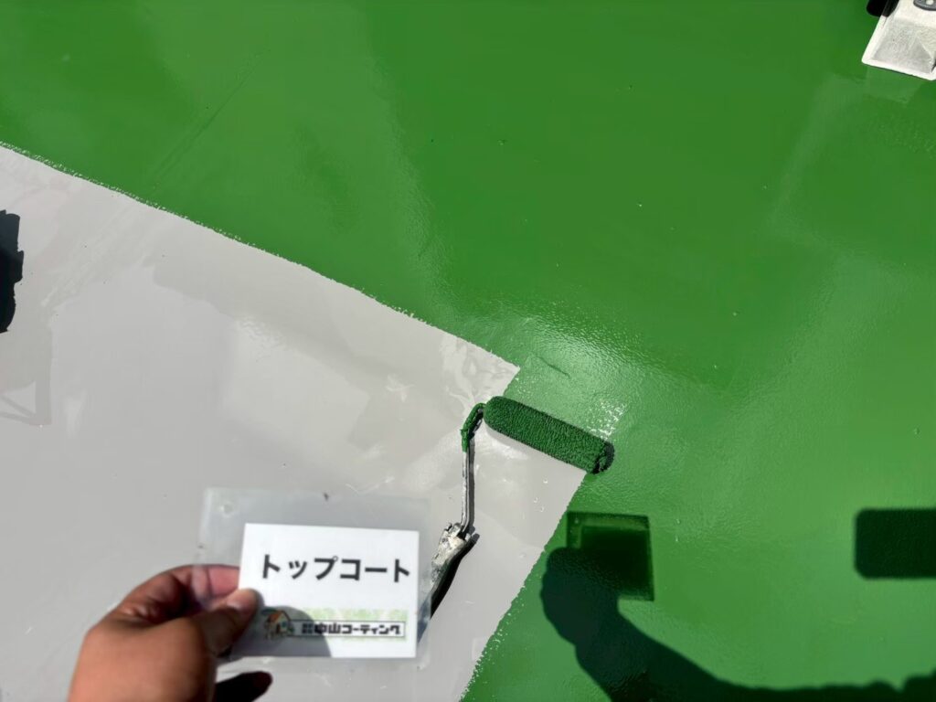 工程へのこだわりが安心につながる！ベランダ防水仕上げ作業