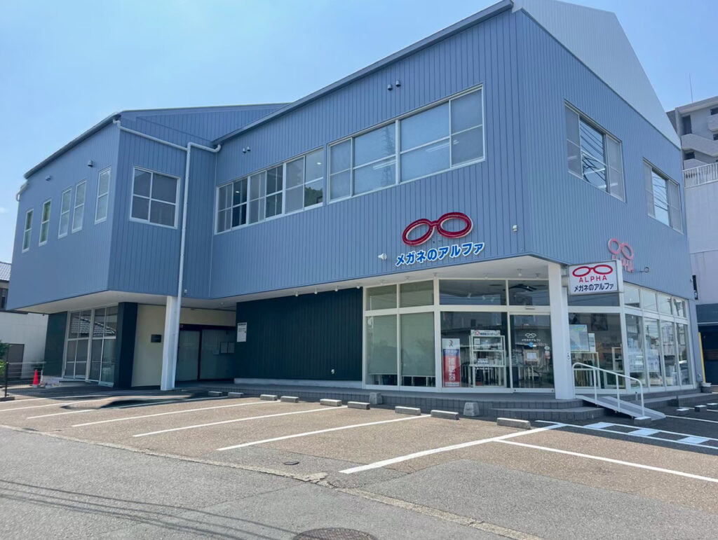 IG工業SP-ガルスクエア|企業イメージを高める外観リニューアル|徳島県メガネ店ビル外壁張替工事