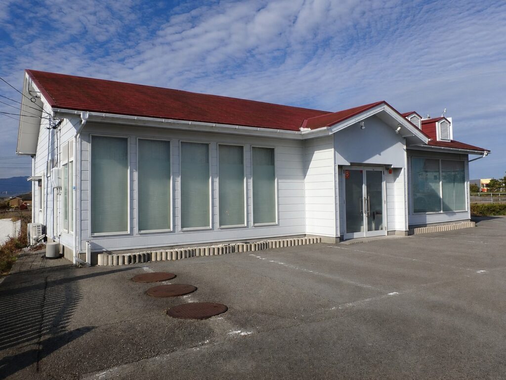 施工前の外観全体写真です
