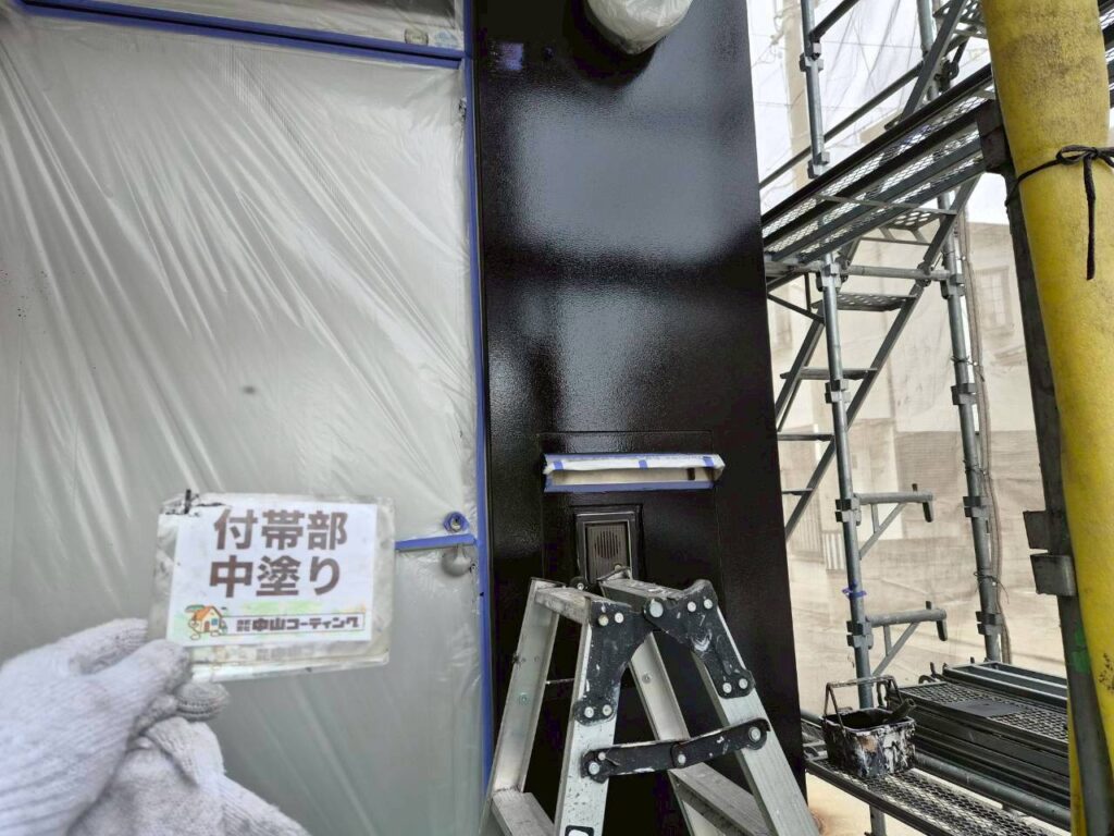 均一な塗膜を意識しながら施工しています