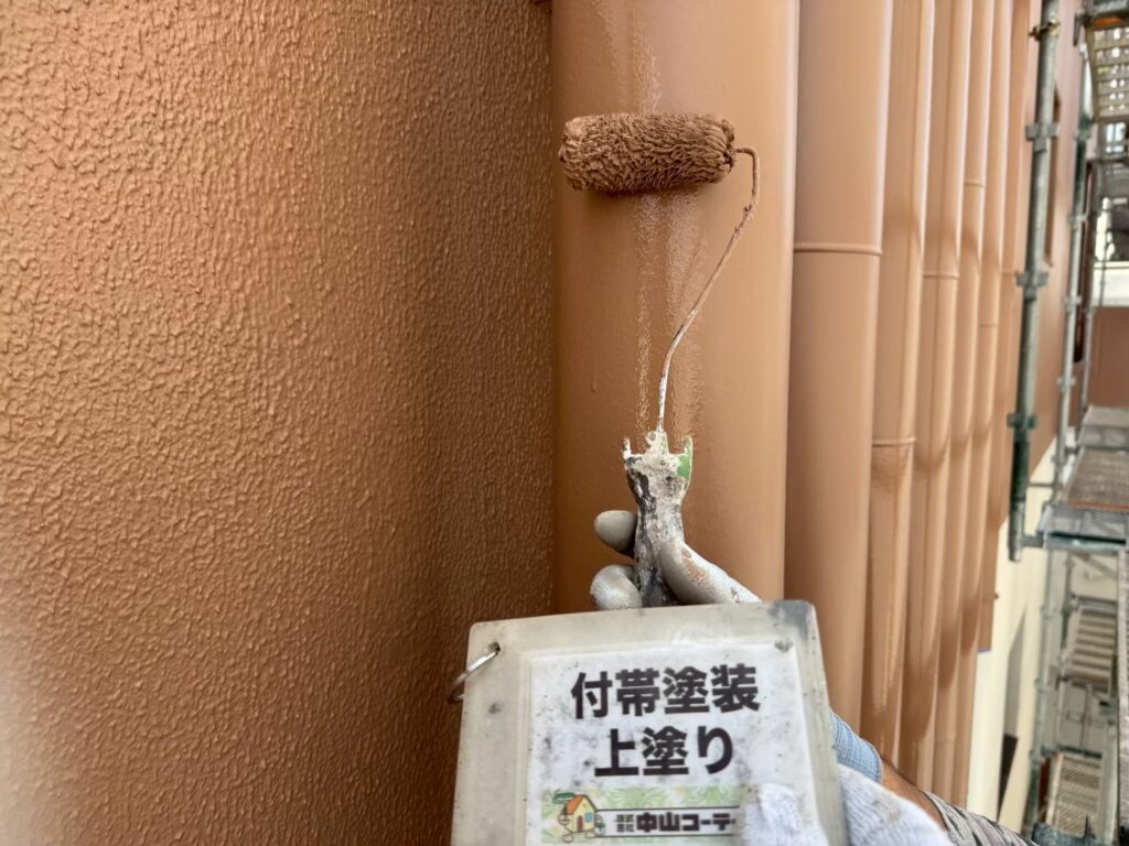 配管の上塗りです