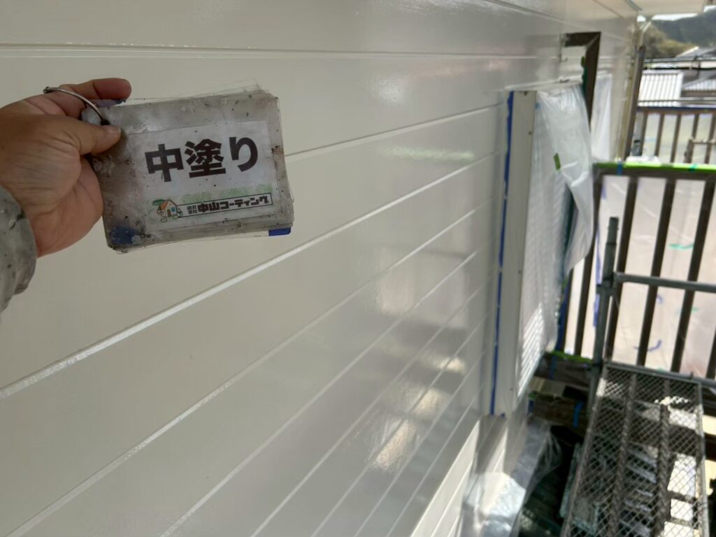 中塗りが完了しました