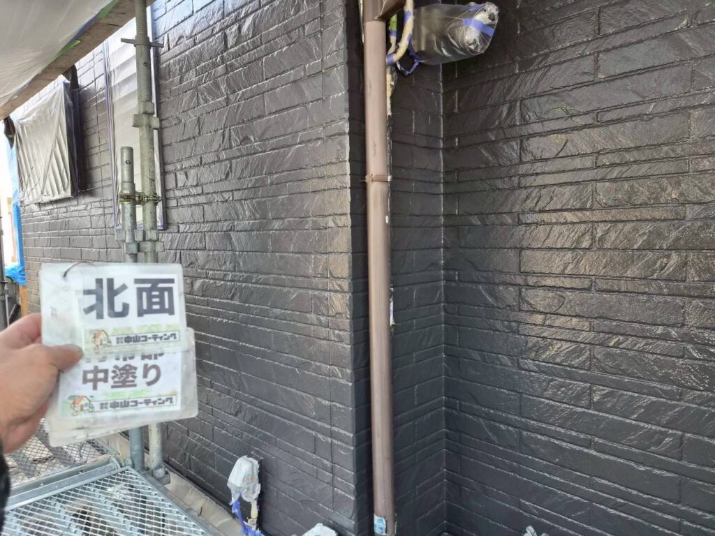 中塗りが完了しました