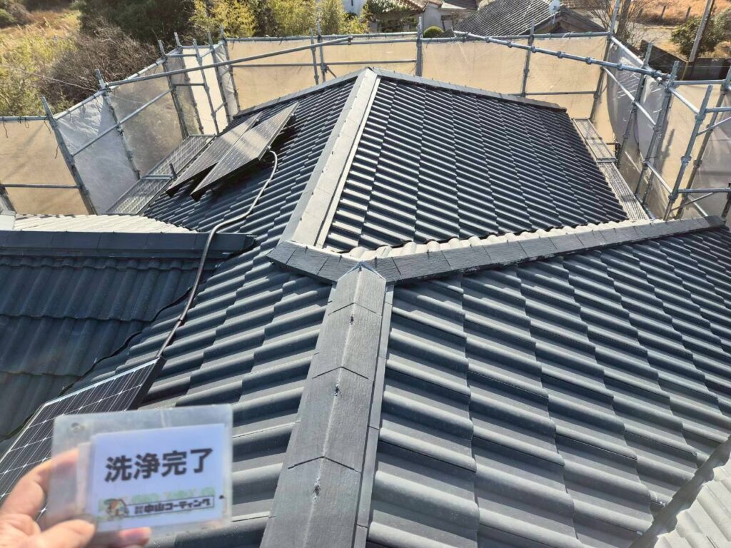 高圧洗浄後の屋根です