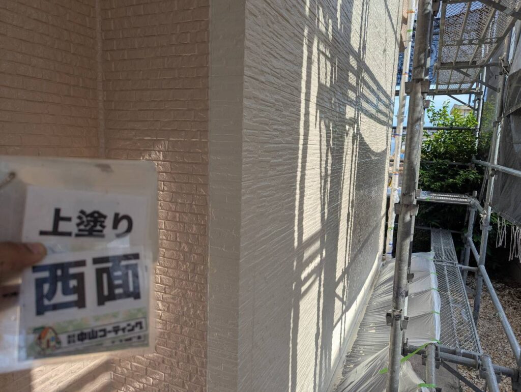 上塗りをします