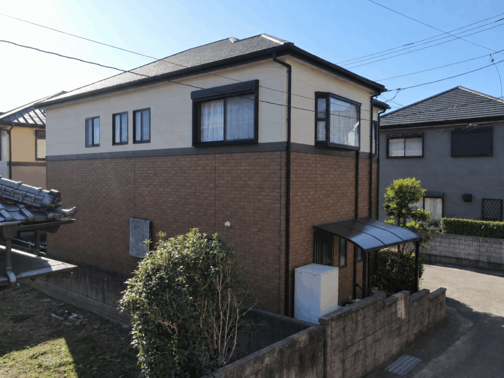 建物裏側からの全体写真です