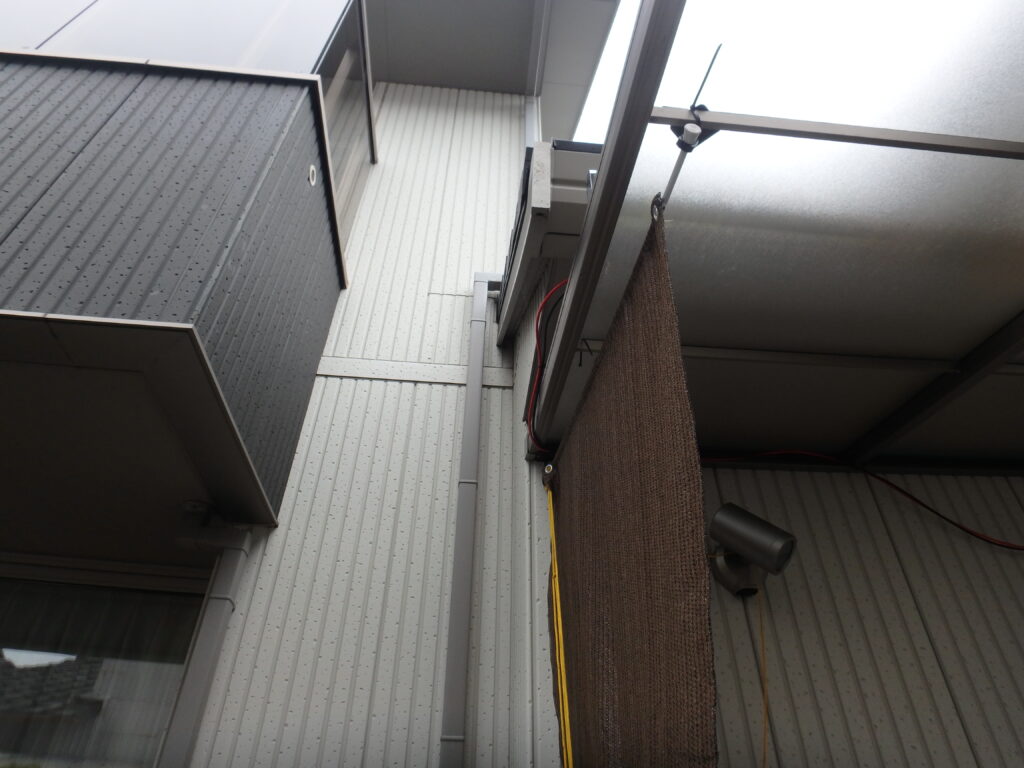 雨樋まわりと外壁の状態も入念に見ていきます